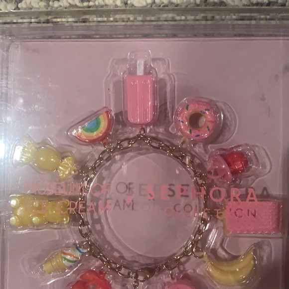 New Limited Edition Museum of Ice Cream x Sephora Collection Charm Brace… - Picture 6 of 10